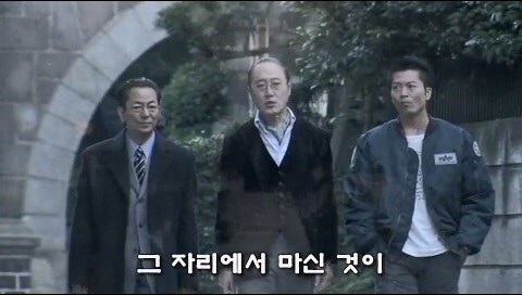 솔직히 이건 와인에 독을 풀어서 전부 죽여도 무죄일거 같은데_3.jpg