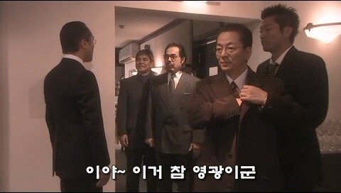 솔직히 이건 와인에 독을 풀어서 전부 죽여도 무죄일거 같은데_33.jpg