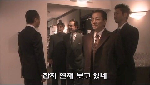 솔직히 이건 와인에 독을 풀어서 전부 죽여도 무죄일거 같은데_35.jpg