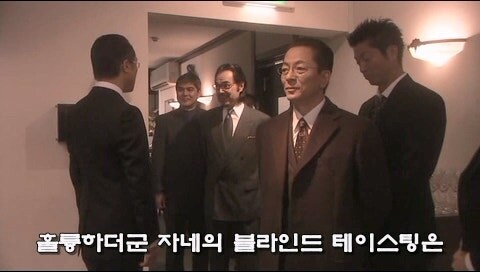 솔직히 이건 와인에 독을 풀어서 전부 죽여도 무죄일거 같은데_37.jpg