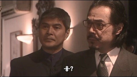 솔직히 이건 와인에 독을 풀어서 전부 죽여도 무죄일거 같은데_44.jpg