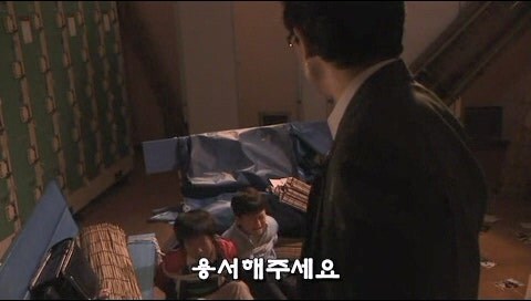 촉법애새퀴들때문에 진짜 범죄자가 되어버린 남자_24.jpg