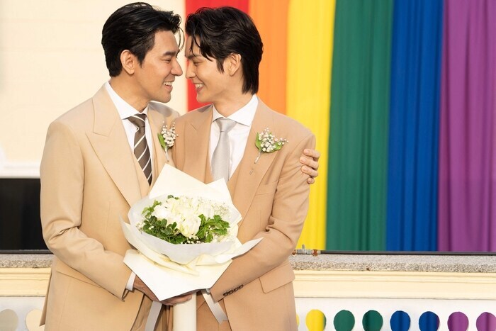 태국 동성결혼 합법화, 1,800쌍 결혼 퍼레이드_3.jpg