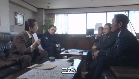 형사들이 수사비를 빼돌리다가 살인사건이 일어난 에피소드_54.jpg