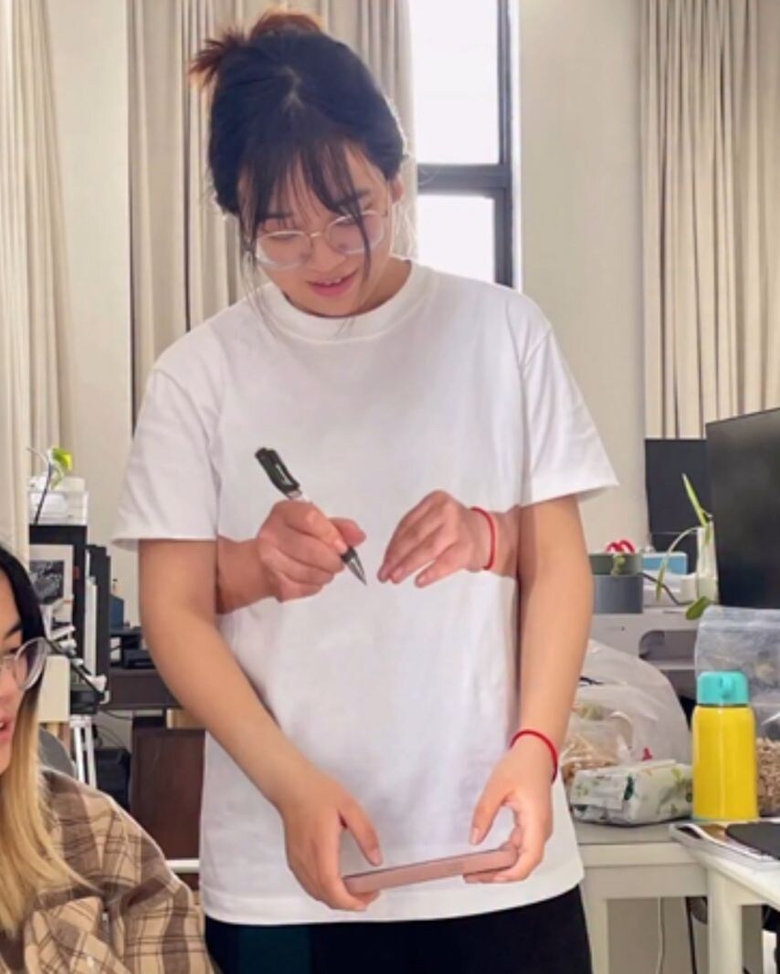 공부하는 것처럼 선생님을 속일 수 있는 티셔츠_1.jpg