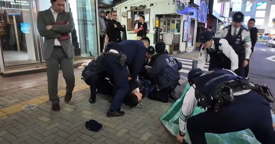 일본 주폭체포 ㅈㄴ 웃기네_3.jpg
