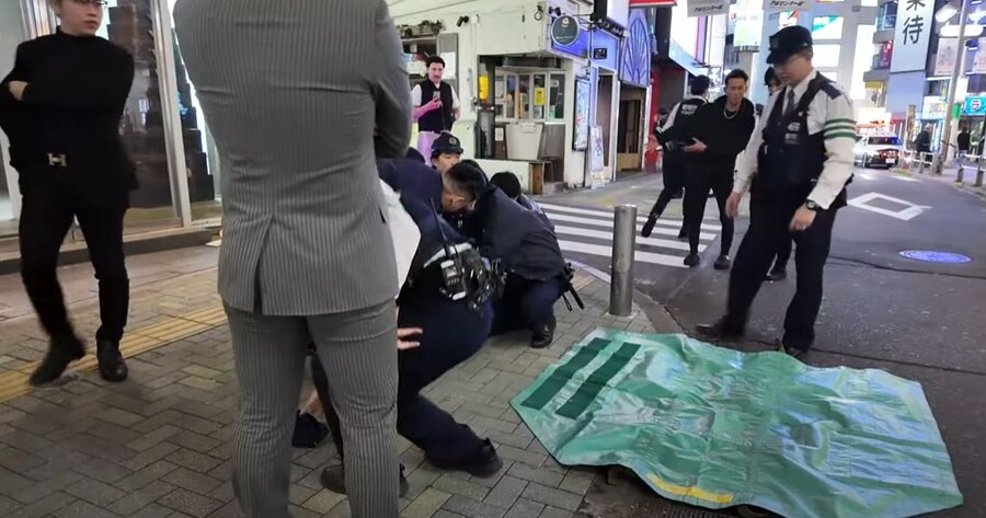 일본 주폭체포 ㅈㄴ 웃기네_4.jpg