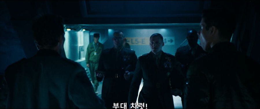 영화속 대통령직을 승계 받는 포스타_1.jpg