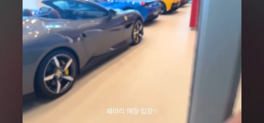 부모님하고 페라리 뽑으러 간 21살 대학생 jpg_7.jpg