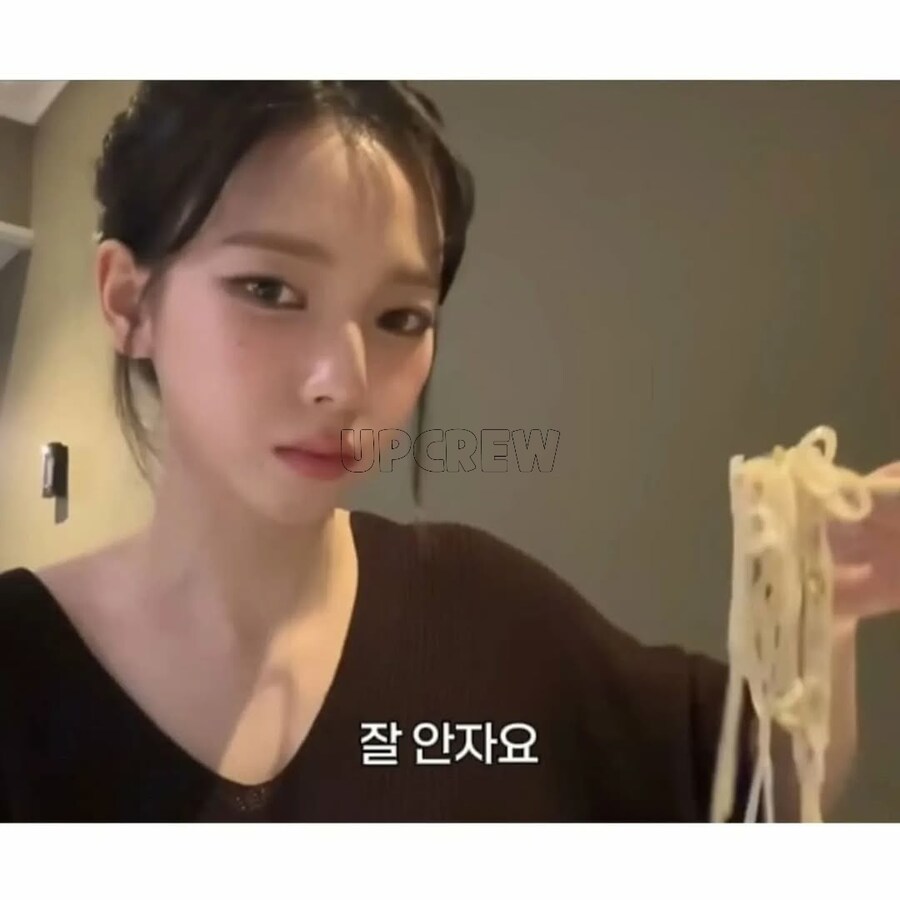 카리나 : 자기전에 못먹게 해서. .._2.jpg