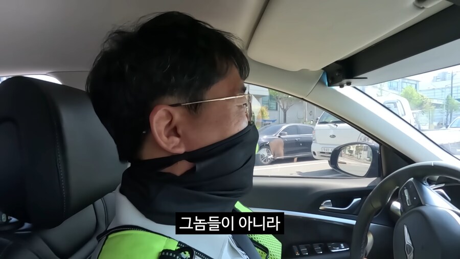 오토바이 그 놈들이 ..._14.png