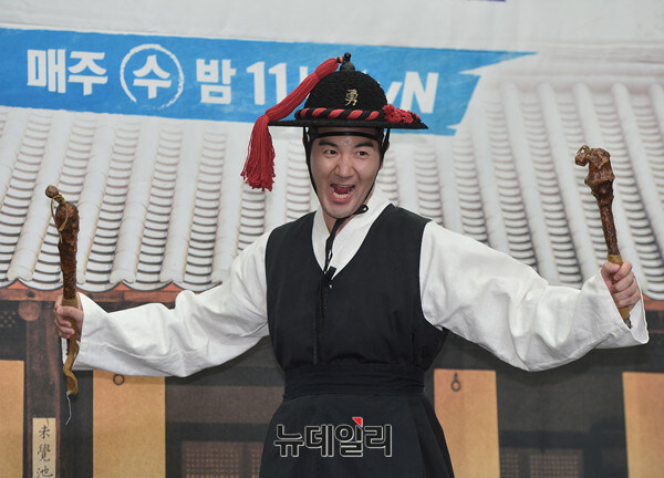 아담스매셔도 도망칠 무기_3.jpg
