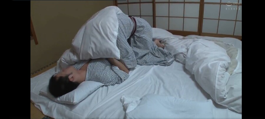 자기 가슴 봤냐고 개꼽주는 직장 여상사_3.jpg