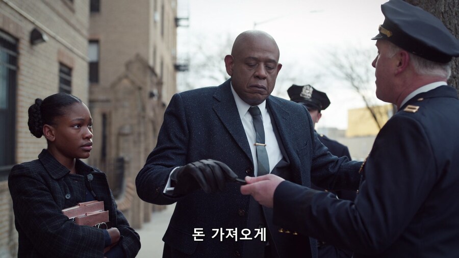 인종차별한 경찰의 최후_24.jpg