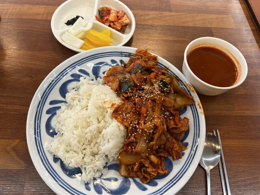 울나라에서 규동이 발붙이기 힘든 이유_2.jpg