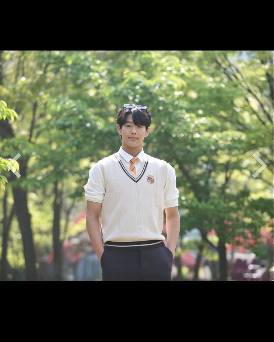 졸업사진 찍은 이종혁 아들 10준수_3.jpg