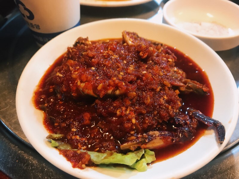 동네 시장에 돼지갈비집이 신기한 이유_1.jpg