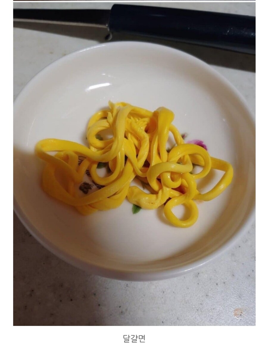 망한 삶은 계란 대회 우승 후보자들.jpg_3.jpg