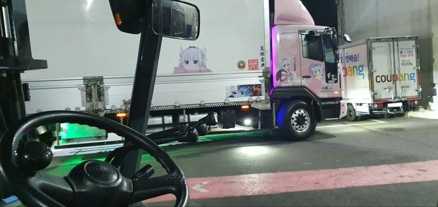 칸나 트럭_4.jpg