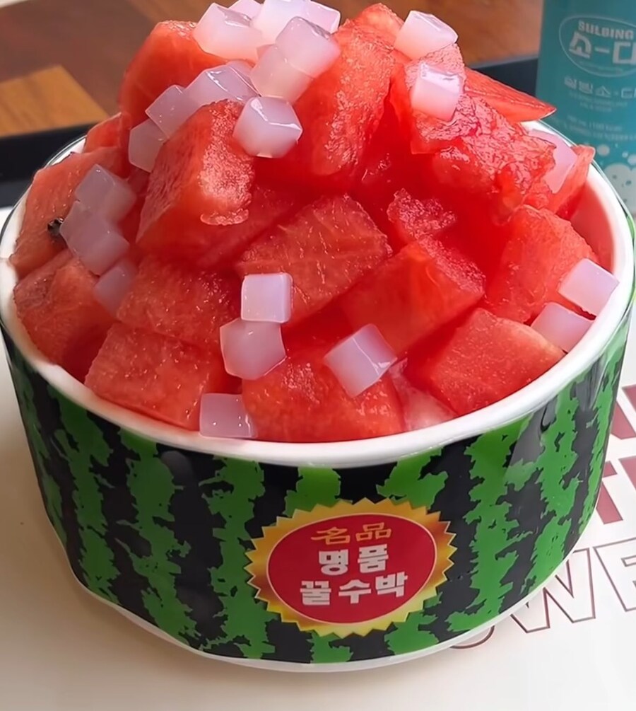 설빙 신작 ㄷㄷ_1.png