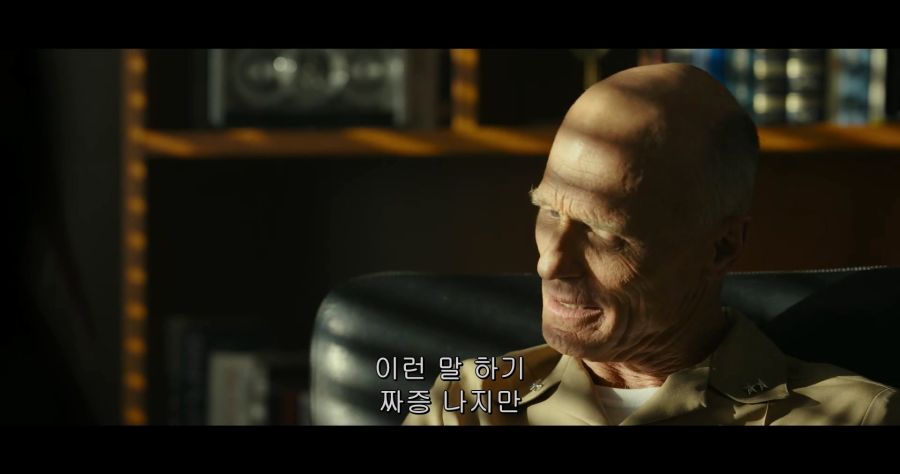 [탑건]매버릭의 수호천사 아이스맨_2.jpg