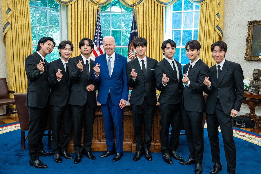 ??? : BTS가 빌보드에 좀 들었다고 대단한건 아니잖아?_3.jpg