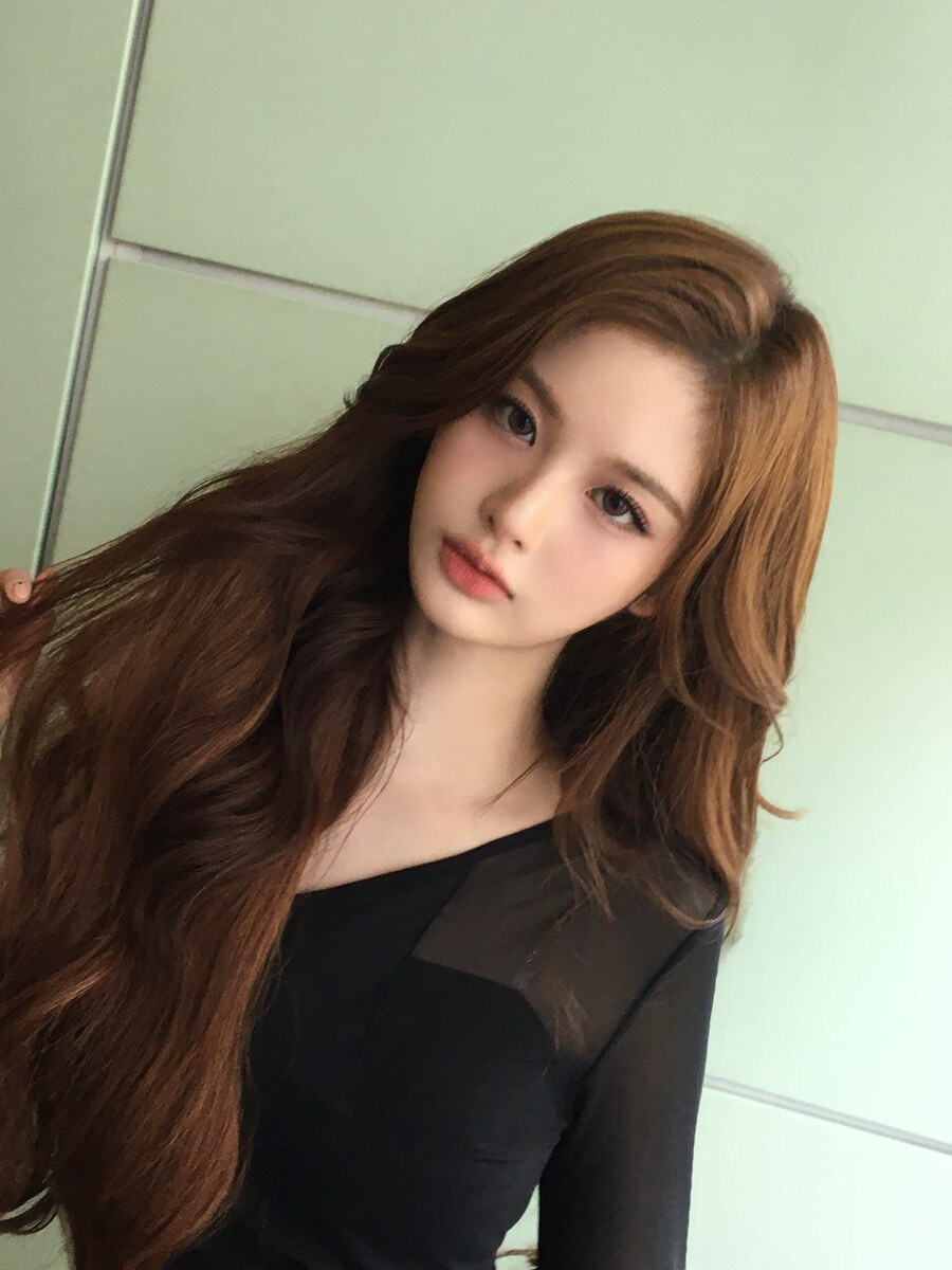 설윤이