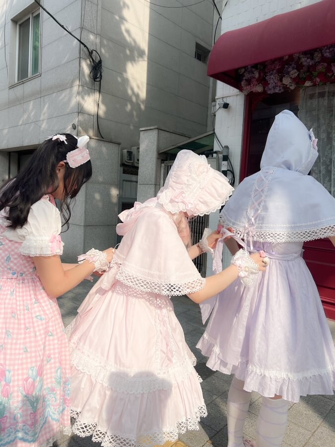 로리타들이 연행되는 현장 사진.jpg_1.jpg