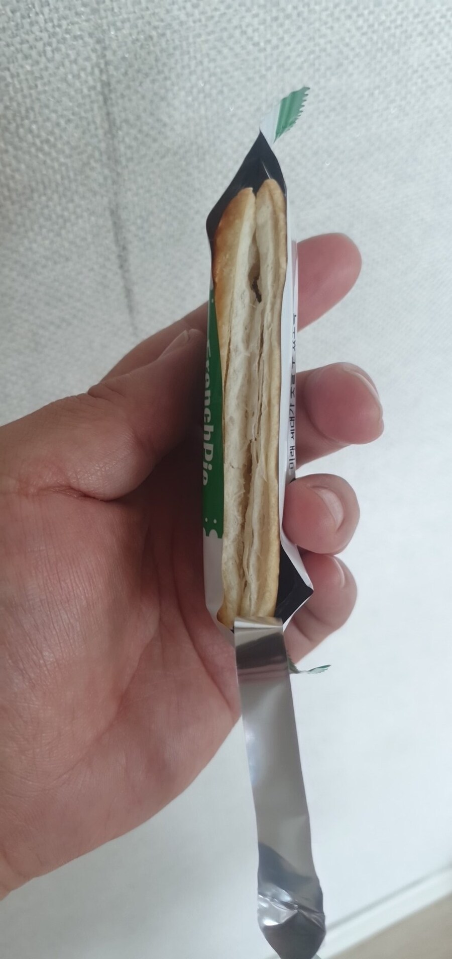 그래도 아직 선은 넘지 않은 과자_2.jpg