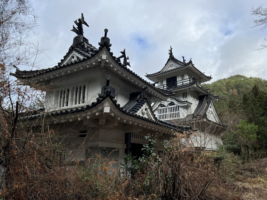 일본, 황폐화된 레저 시설 (캐슬랜드 후카야마)_2.jpg