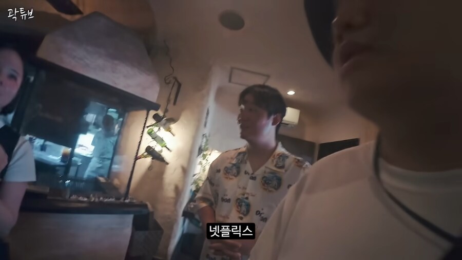 오키나와 맛집 풀예약인데 점원이 알아보고 안내받는 곽튜브_6.png