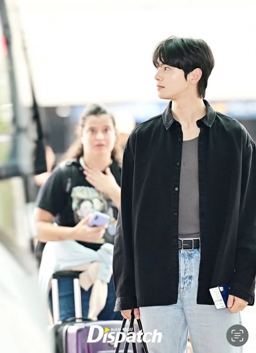 차은우 실물을 본 외국여자 표정_1.webp