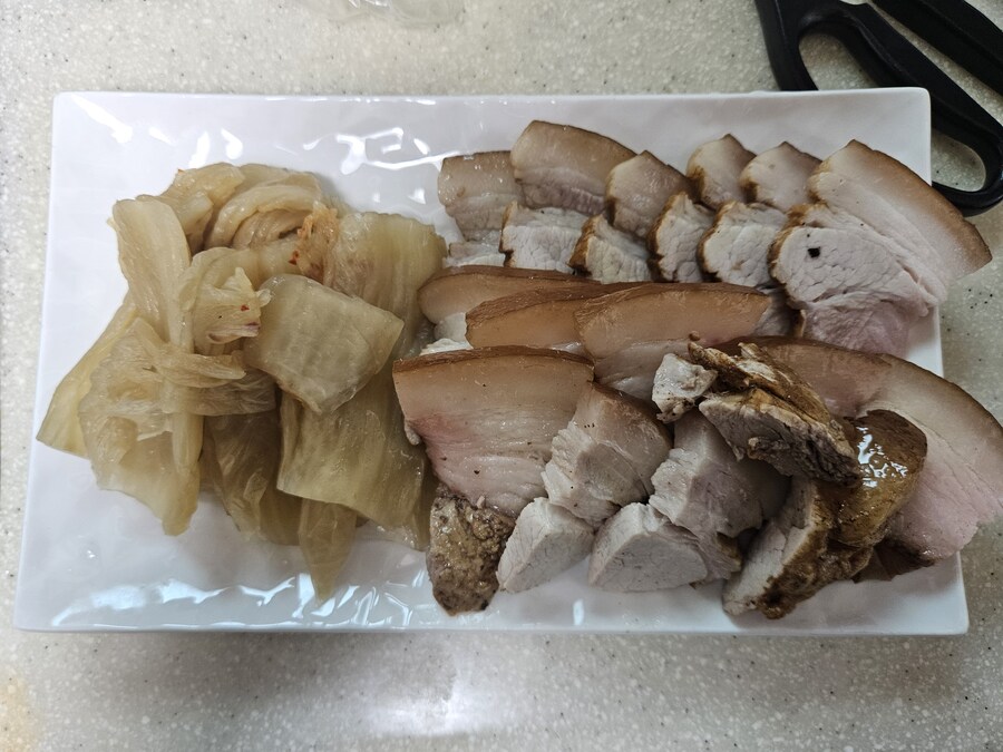 3500천원짜리 묵은지 수육.jpg_1.jpg