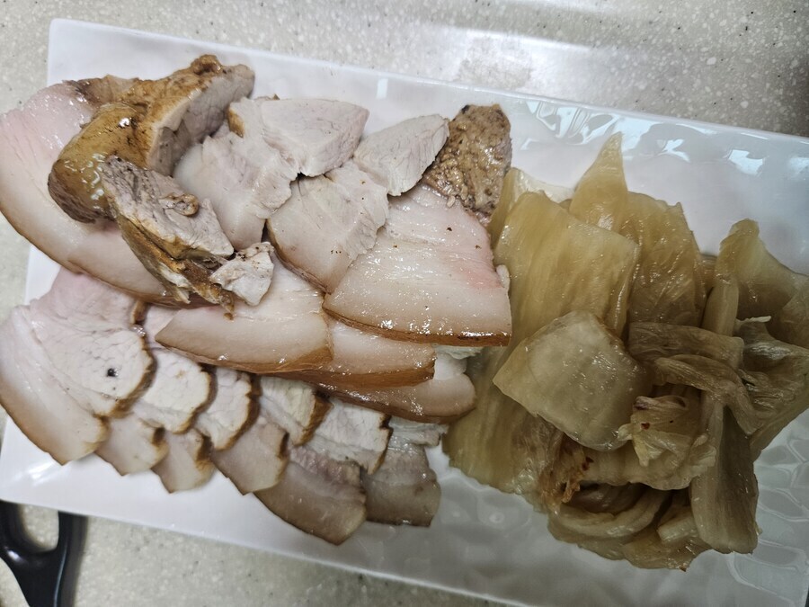 3500백만원짜리 묵은지 수육.jpg_2.jpg