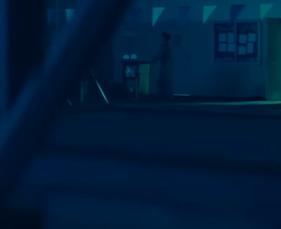 수영장에 갇힌 두 자매.movie_6.png