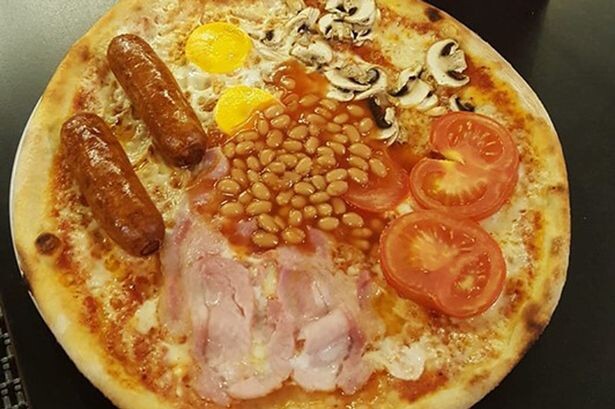 영국의 정수가 담긴 피자.pizza_2.jpeg