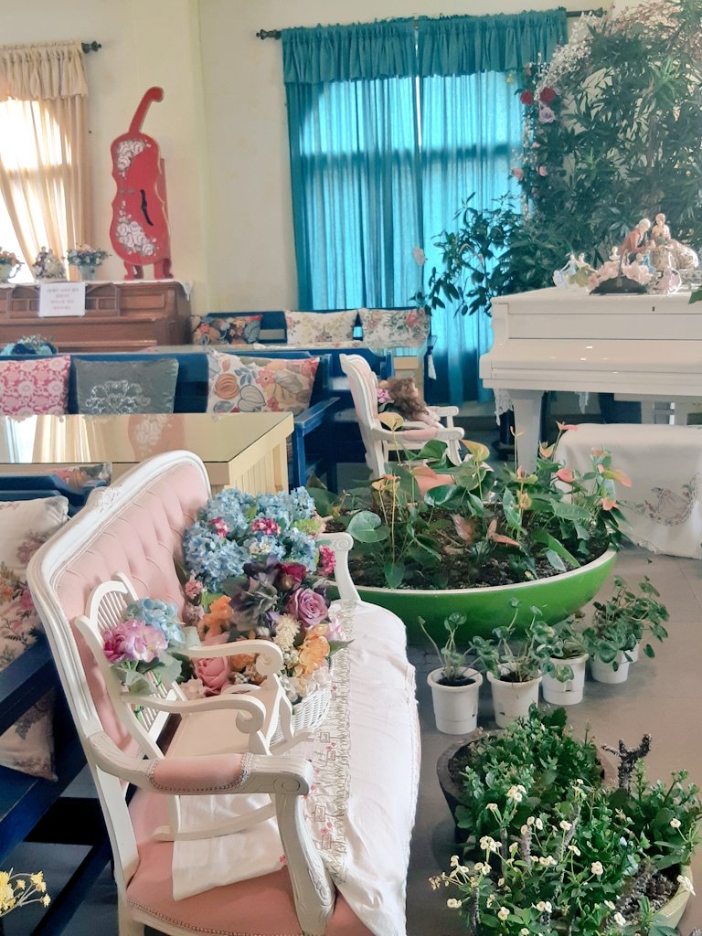 당황스러운 가게 인테리어.jpg_5.jpg