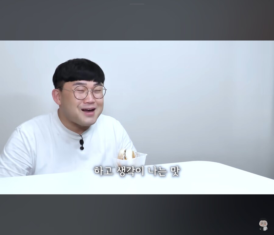 달달한 초콜릿과 마쉬멜로가 들어간 스모어 햄버거_14.jpg