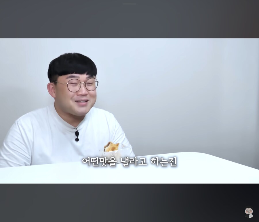 달달한 초콜릿과 마쉬멜로가 들어간 스모어 햄버거_17.jpg