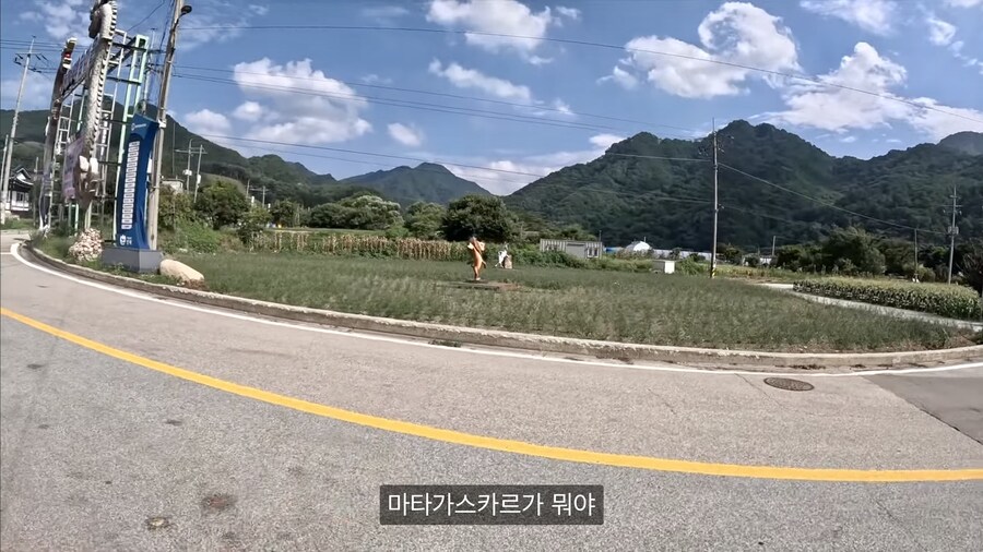텍사스 출신 자전거 여행 유튜버가 대한민국 시골에서 멈출 수 밖에 없었던 이유_6.jpg
