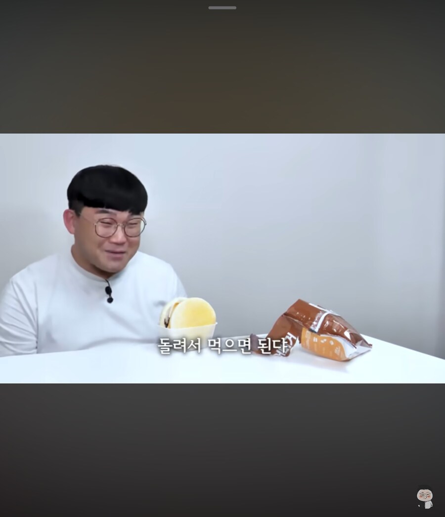 달달한 초콜릿과 마쉬멜로가 들어간 스모어 햄버거_10.jpg