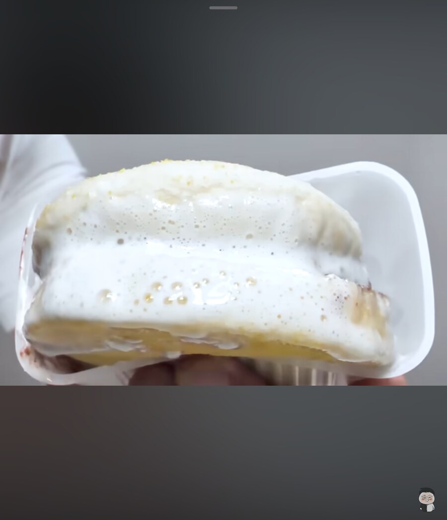 달달한 초콜릿과 마쉬멜로가 들어간 스모어 햄버거_11.jpg