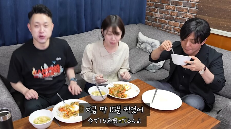 유튜브) 항상 밥을 너무 많이 주는 한국 친구가 불만인 일본친구_23.png