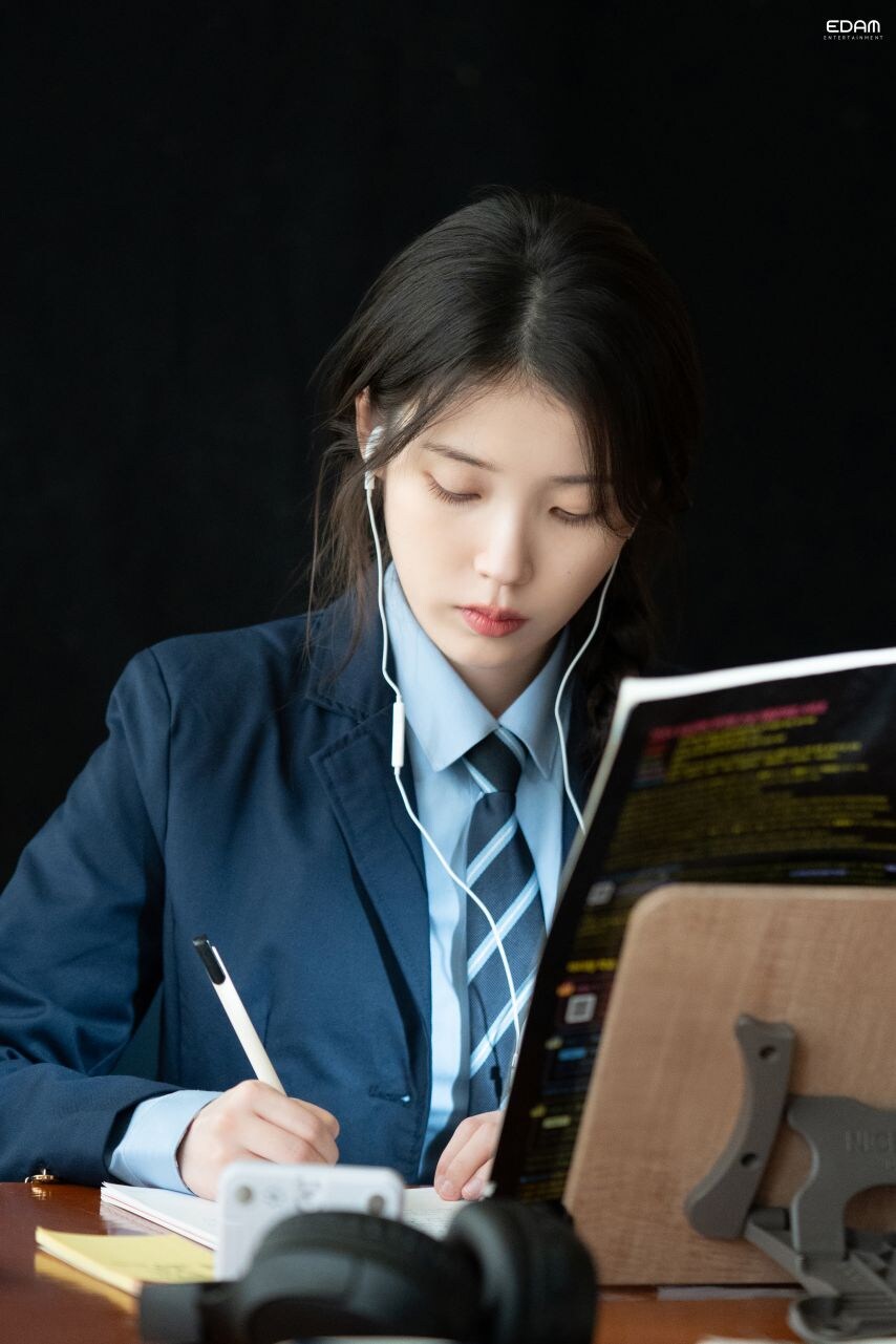 고등학생 아이유_7.jpg
