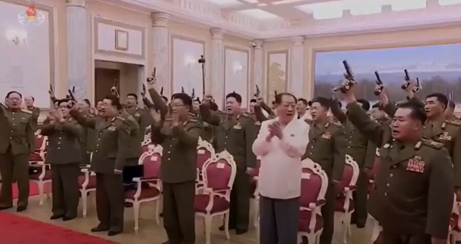 북한 영상 보다가 좀 흠칫한거 있는데_2.png