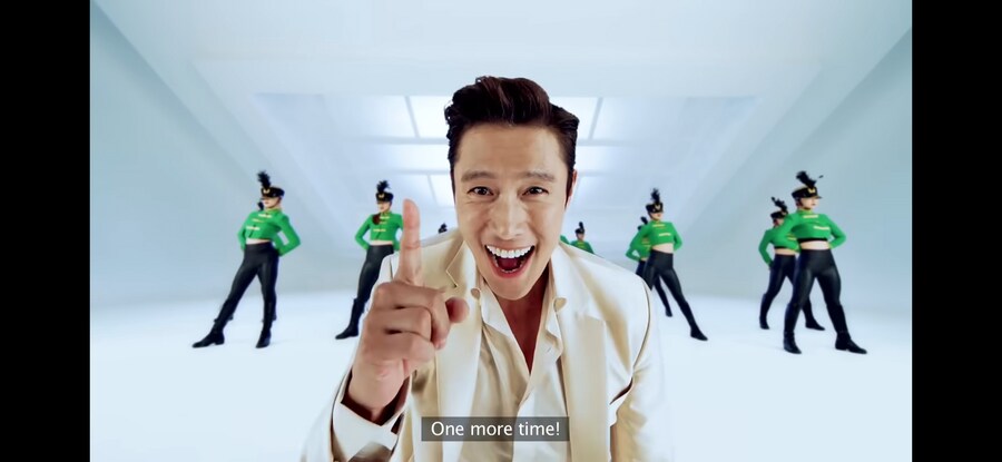 케이팝)귀마 입이 귀에 걸리는중_2.jpg