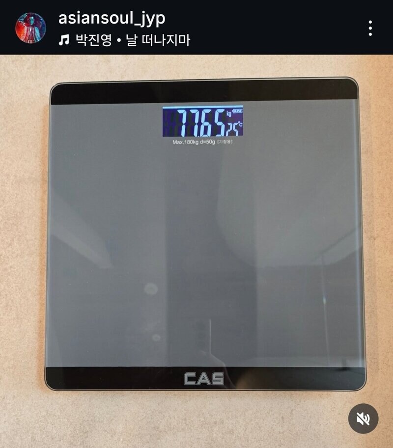 다 비치는 워터밤 섹시 의상 공개한 연예인 ㄷㄷㄷ_2.jpg