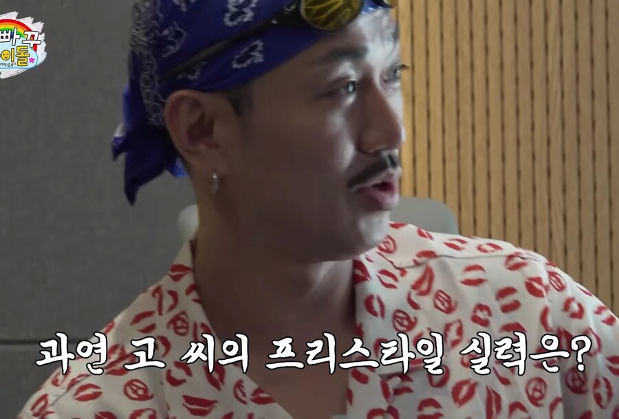 남자에게 왼손으로 쳐준다는 유부녀_3.jpg