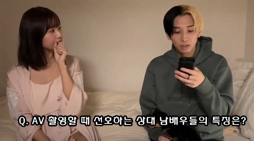 19금) 아빠뻘 남배우가 좋다는 여배우_1.jpg