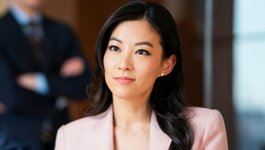 서양서 활동하는 동북계 연예인 메이크업 차이_3.png